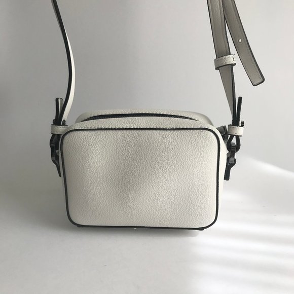 Calvin Klein Bag - Picture 8 of 10